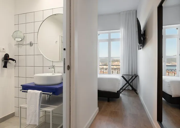 Отель Dorma Vigo